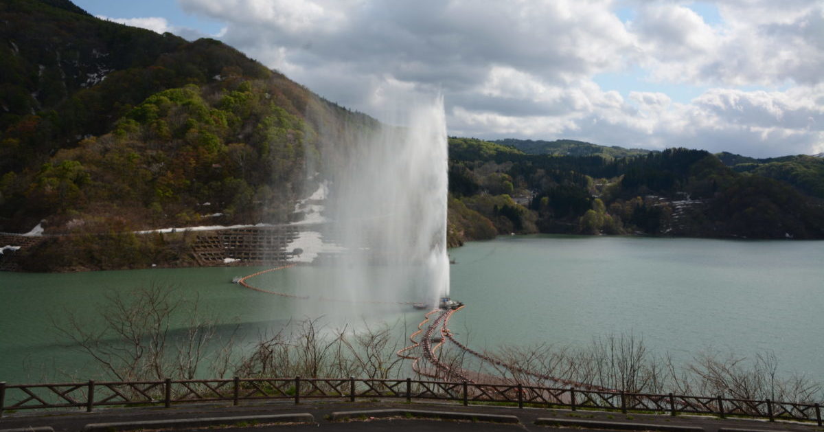 月山ダム噴水